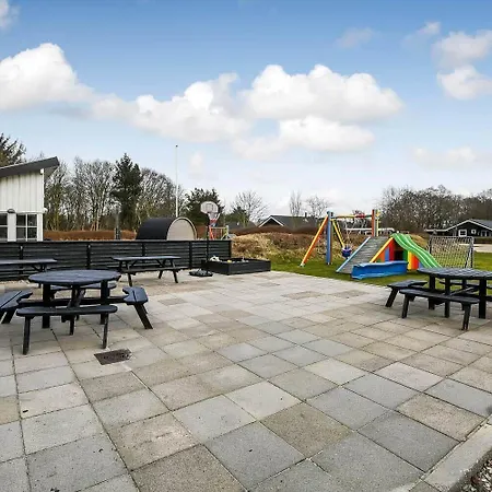 C11694-hemmet-klydevaenget-1 *