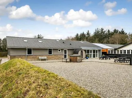 C11694-hemmet-klydevaenget-1 *