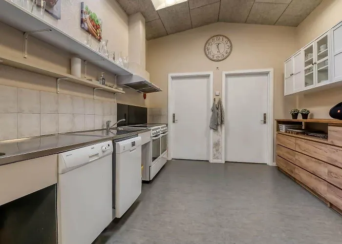 C11694-hemmet-klydevaenget-1 *